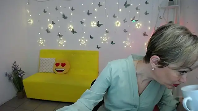 Chat XXX ao vivo de NikaMayu