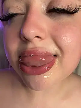 แชท XXX สดของ KellyMoors