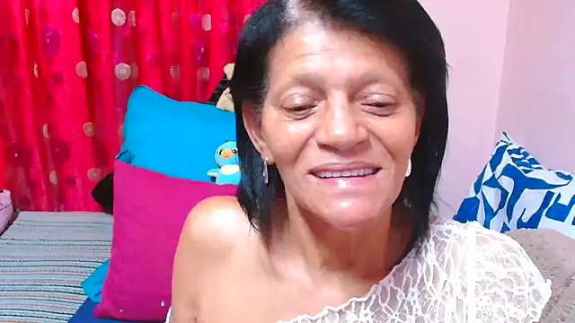 Chat XXX en directo de SLUTTYROXY