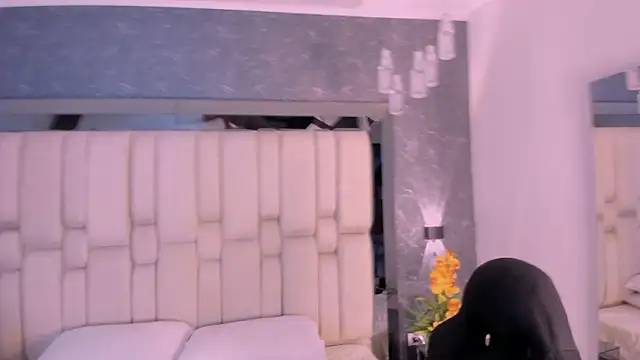 ElektraBomdansn Live XXX chat
