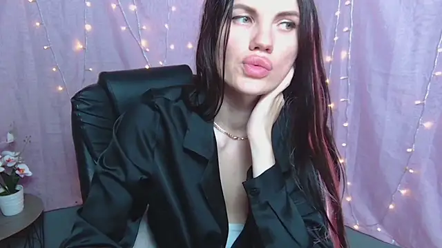 MilaLoona – Naživo XXX chat