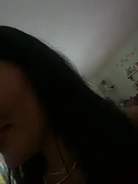 nikkikittyx3's Live XXX Chat