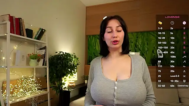 JuleeSamec: онлайн-секс-чат