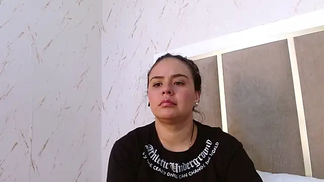 دردشة ArielleWilde الجنسية المباشرة