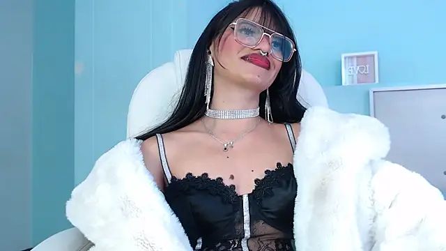 Emerald_gh – Live XXX-chat