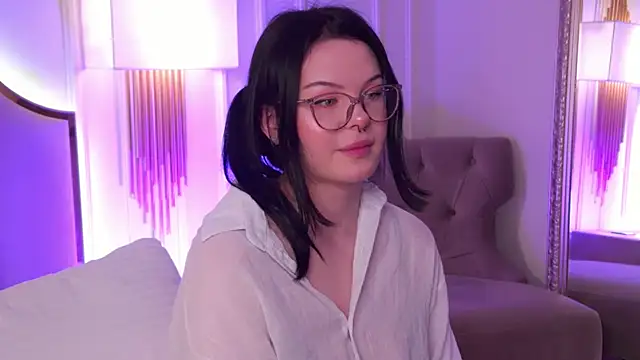 Онлайн чат XXX CindyMil