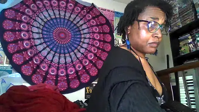 GardeniaFields' Live XXX Chat
