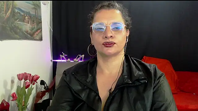 Aleja_Gonzales Adlı Modelin Canlı XXX Sohbeti