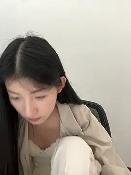 XXX chat uživo modela Mina_ovo