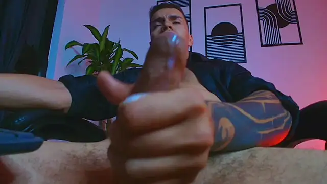 Онлайн чат XXX ALPHA_DOMINUS_