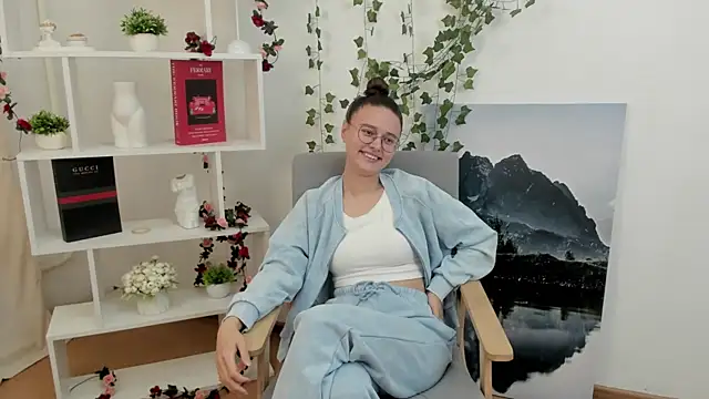 LetishaDungey Adlı Modelin Canlı XXX Sohbeti