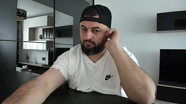 DravenPeak's Live XXX Chat
