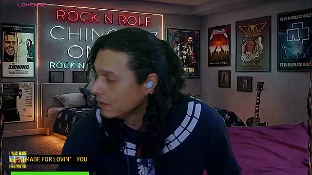 chino_roz Show Webcam
