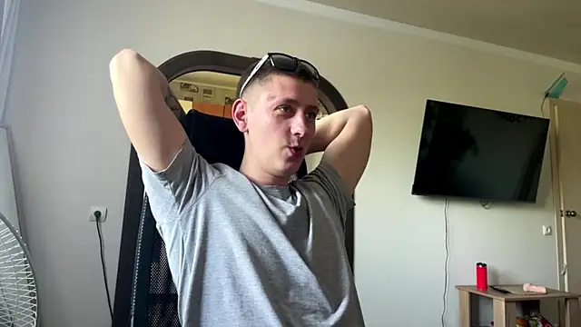 Онлайн чат XXX Keksik_