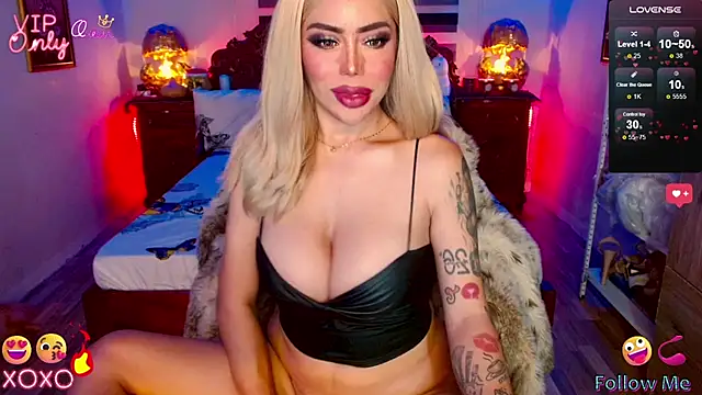 Show modela _QueenGoddess_ na web-kameri