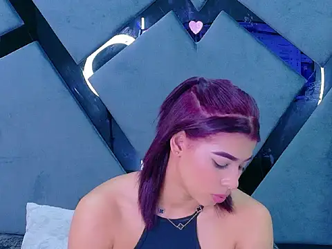 TiaraRosse 现场XXX聊天