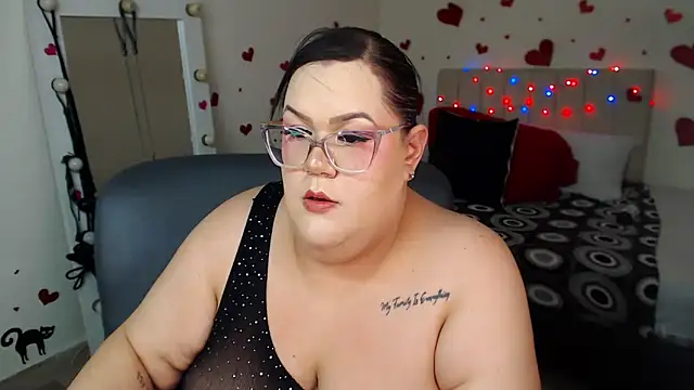 GiannaMorrys live XXX chat