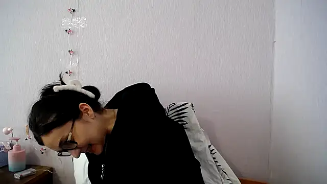 Shiny_gine Chat XXX in diretta