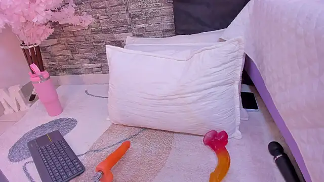 Susanaross Adlı Modelin Canlı XXX Sohbeti