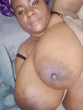 bigtitssxx Live XXX-Chat