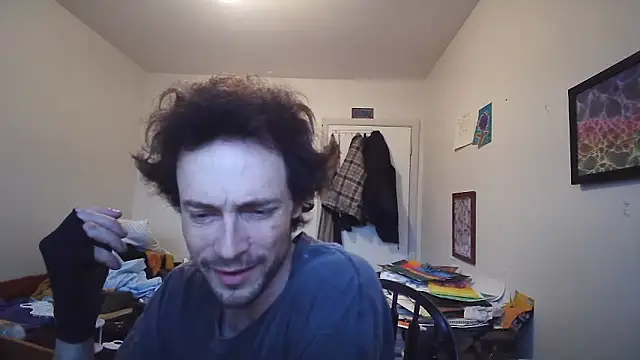 JohnnyMoves webcam show