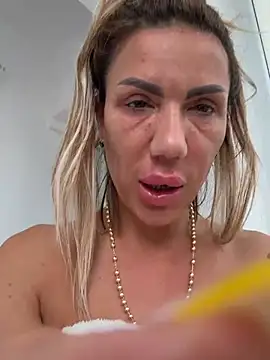 SelineVelvet live XXX chat