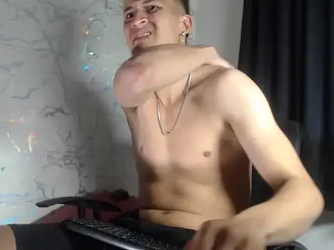 แชท XXX สดของ Ian_Savage