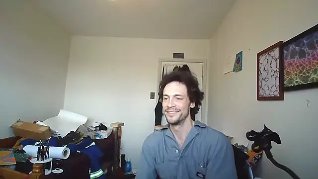 JohnnyMoves webcam show