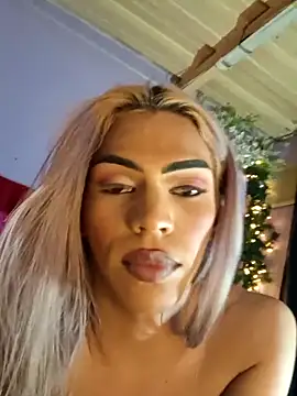 MARGOTFERRER Show in webcam
