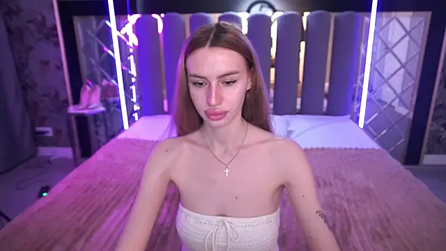 Chat +18 de Snow_WhiteeeX ao vivo