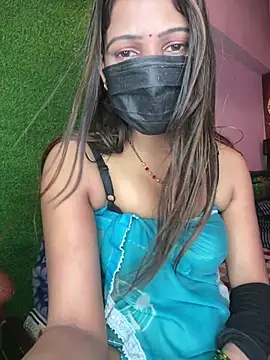 HOTTY-TINA élő XXX-chatje