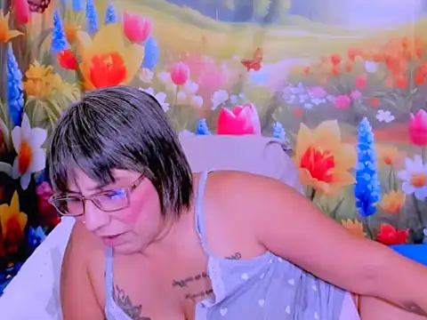 Živý XXX chat indianroxy