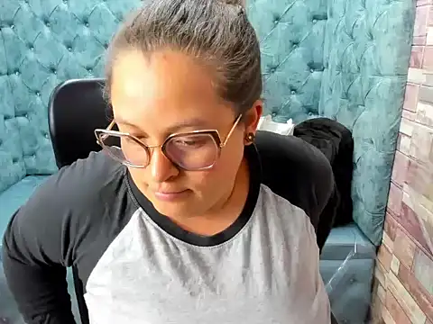 Sarah_Boobs_n Live XXX chat