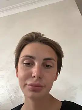 SandraCarter Adlı Modelin Canlı XXX Sohbeti
