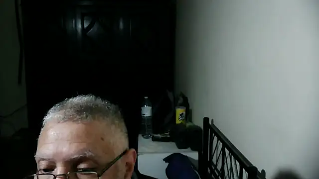 100Tauros Live XXX Chat