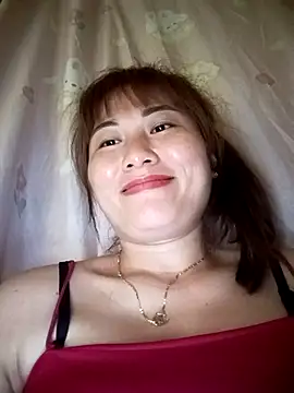 Chat +18 de Lucxy-ki6 ao vivo