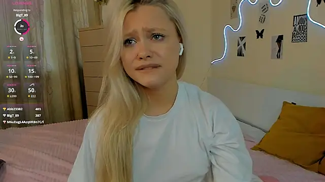 MidnightPoise Webcam Show