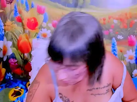 indianroxyn Live XXX chat