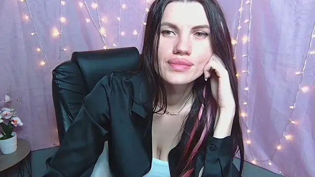 MilaLoona Live XXX-chat