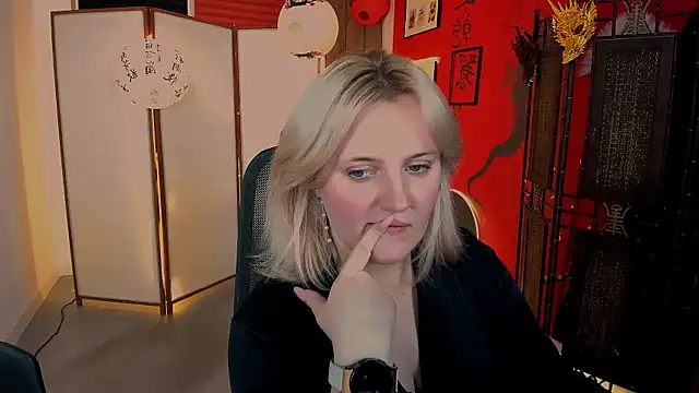 KathyBriggs Chat XXX in diretta