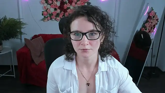 AureliaGleam Chat XXX in diretta
