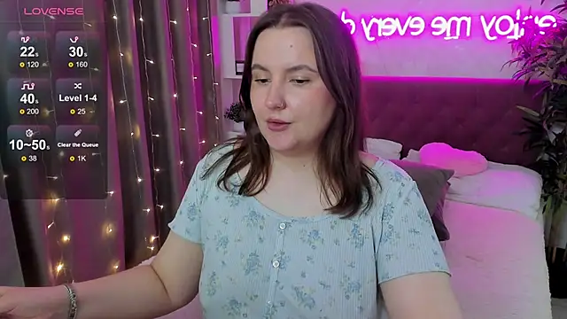 Živý XXX chat FeralPeach