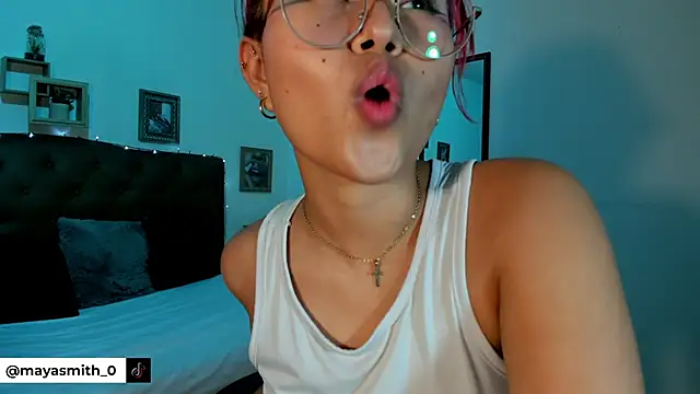 MAYASMITH__ élő XXX-chatje