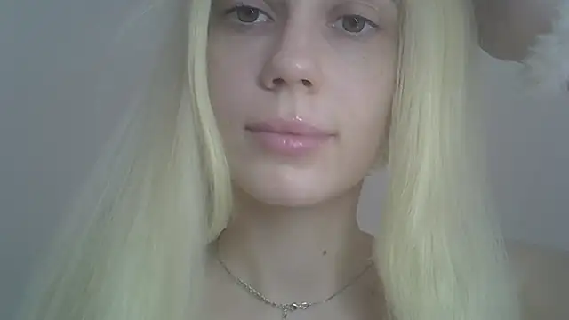 ViraVrema's Live XXX Chat