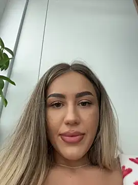 BarbieDoll13 现场XXX聊天