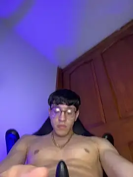 ArthurDavies- Live XXX-chat