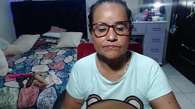 Chat +18 de pervert_mommy_ ao vivo