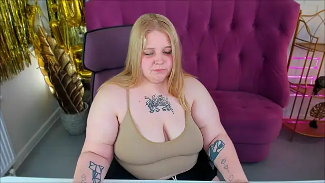 SladaDell 라이브 XXX 채팅