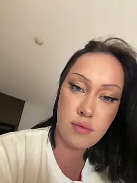XXX chat uživo modela BlackLotus__