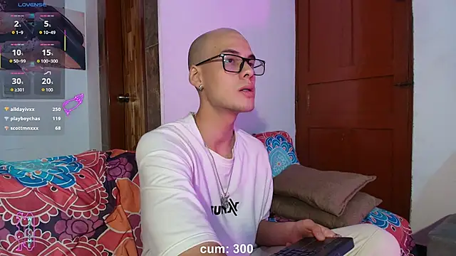 Vlad__night's Live XXX Chat